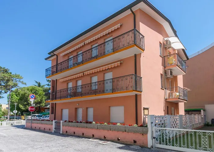 Flat A Short Walk To The Apartament *